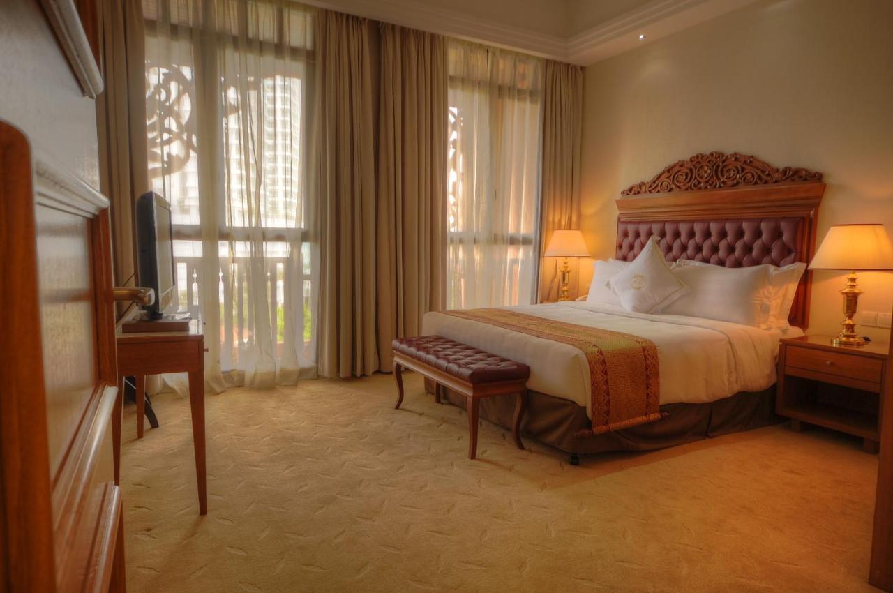 Royale Chulan Kuala Lumpur Hotel Екстериор снимка