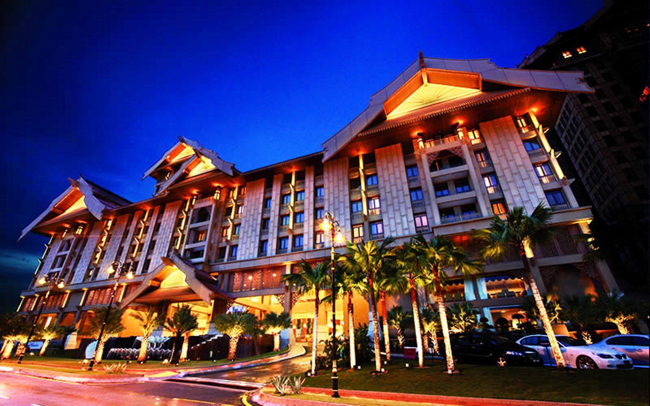 Royale Chulan Kuala Lumpur Hotel Екстериор снимка The Royal Thai Police Headquarters