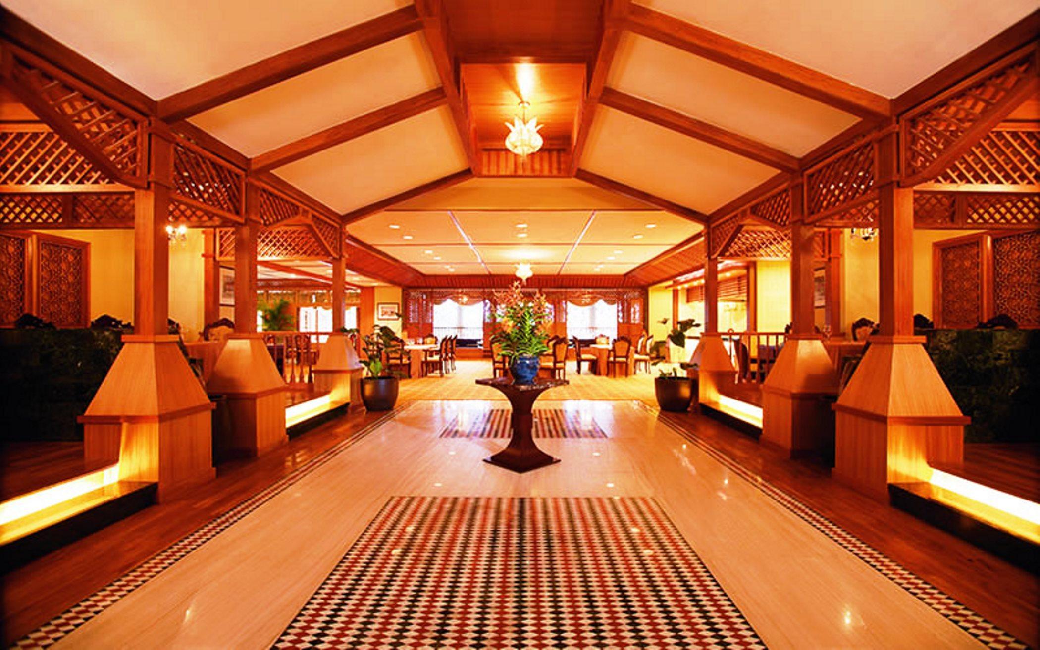 Royale Chulan Kuala Lumpur Hotel Екстериор снимка The lobby of the hotel