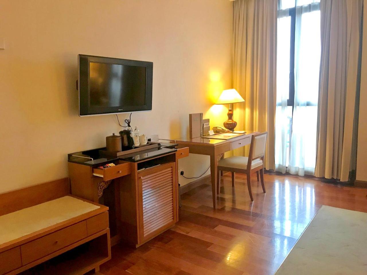 Royale Chulan Kuala Lumpur Hotel Екстериор снимка A room at the hotel