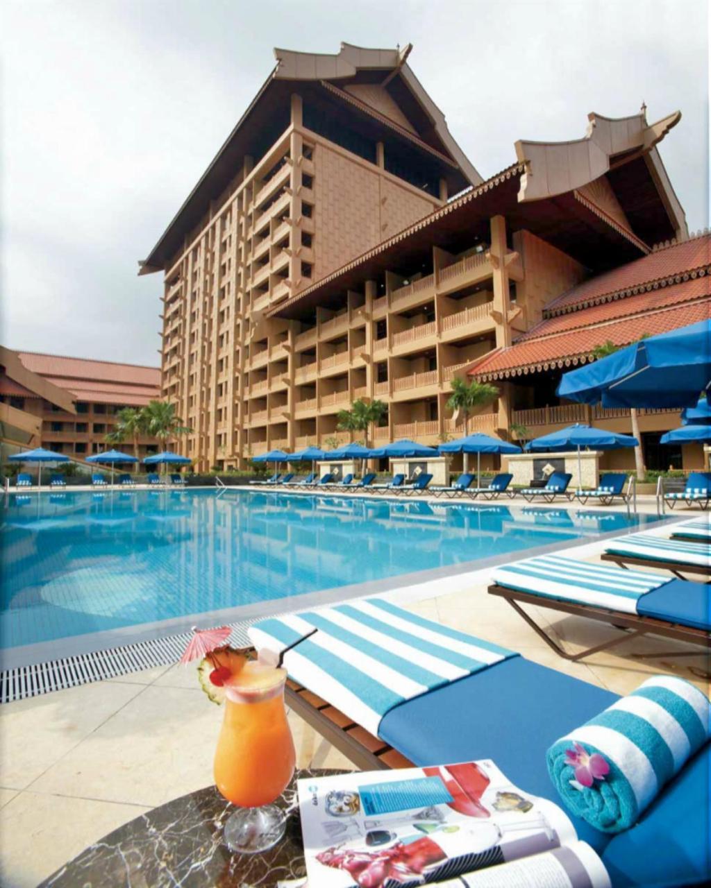 Royale Chulan Kuala Lumpur Hotel Екстериор снимка The Royal