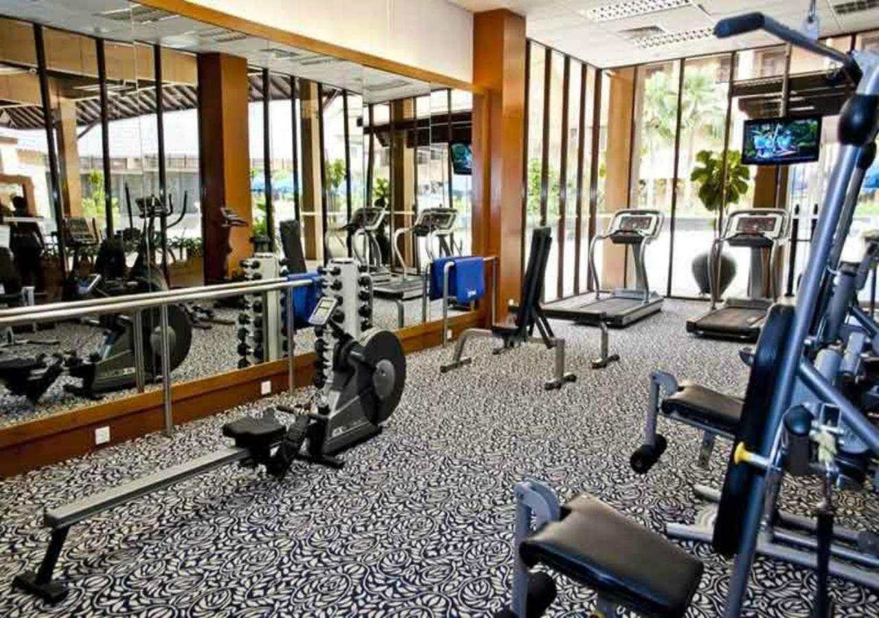 Royale Chulan Kuala Lumpur Hotel Екстериор снимка A gym in a hotel
