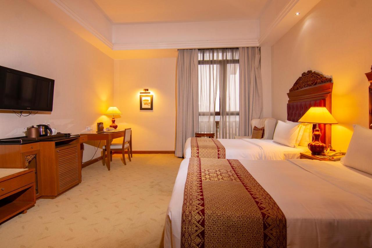 Royale Chulan Kuala Lumpur Hotel Екстериор снимка Deluxe Room