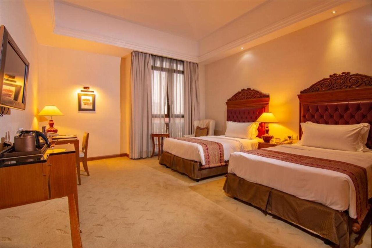 Royale Chulan Kuala Lumpur Hotel Екстериор снимка
